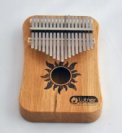 Калимба резонаторная, 17 язычков, дуб, Мозеръ KMT-1 Требл Viotti