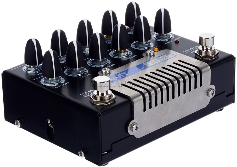 Ламповый гитарный предусилитель. Amt bricks b-lead. Ламповый гитарный предусилитель. Педалборд amt bricks. Amt o bass.