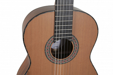Manuel Rodrigez Magistral D-C классическая гитара (кедр/красное дерево массив)