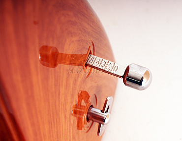 Метроном механический Musedo M-20-CH, цвет вишня